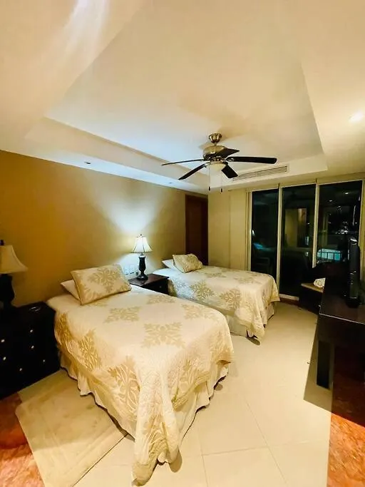 Apartament Grand V Beach Front Condo Torre 2000 Puerto Vallarta Meksyk