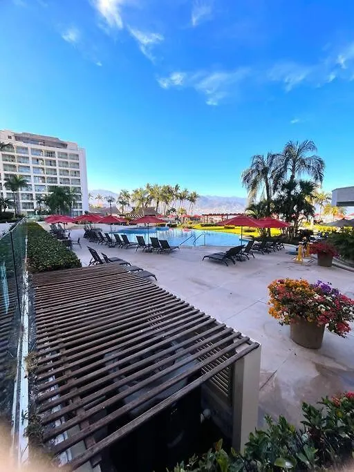Grand V Beach Front Condo Torre 2000 Puerto Vallarta