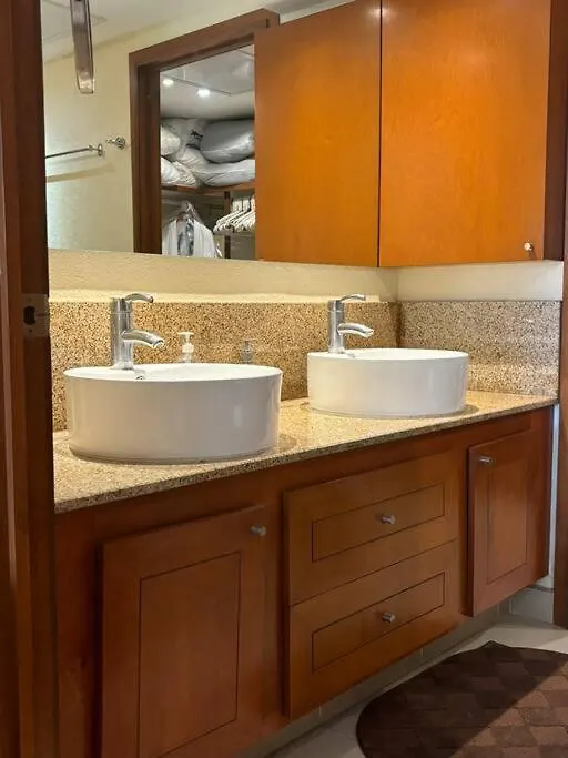Grand V Beach Front Condo Torre 2000 Puerto Vallarta 0*,  Mexico
